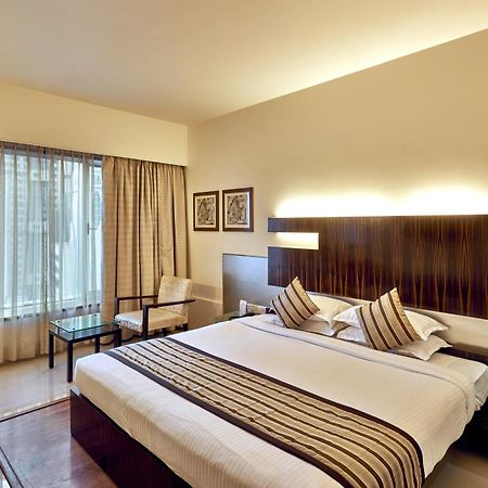 Krishna Palace Hotel Mumbai Ngoại thất bức ảnh