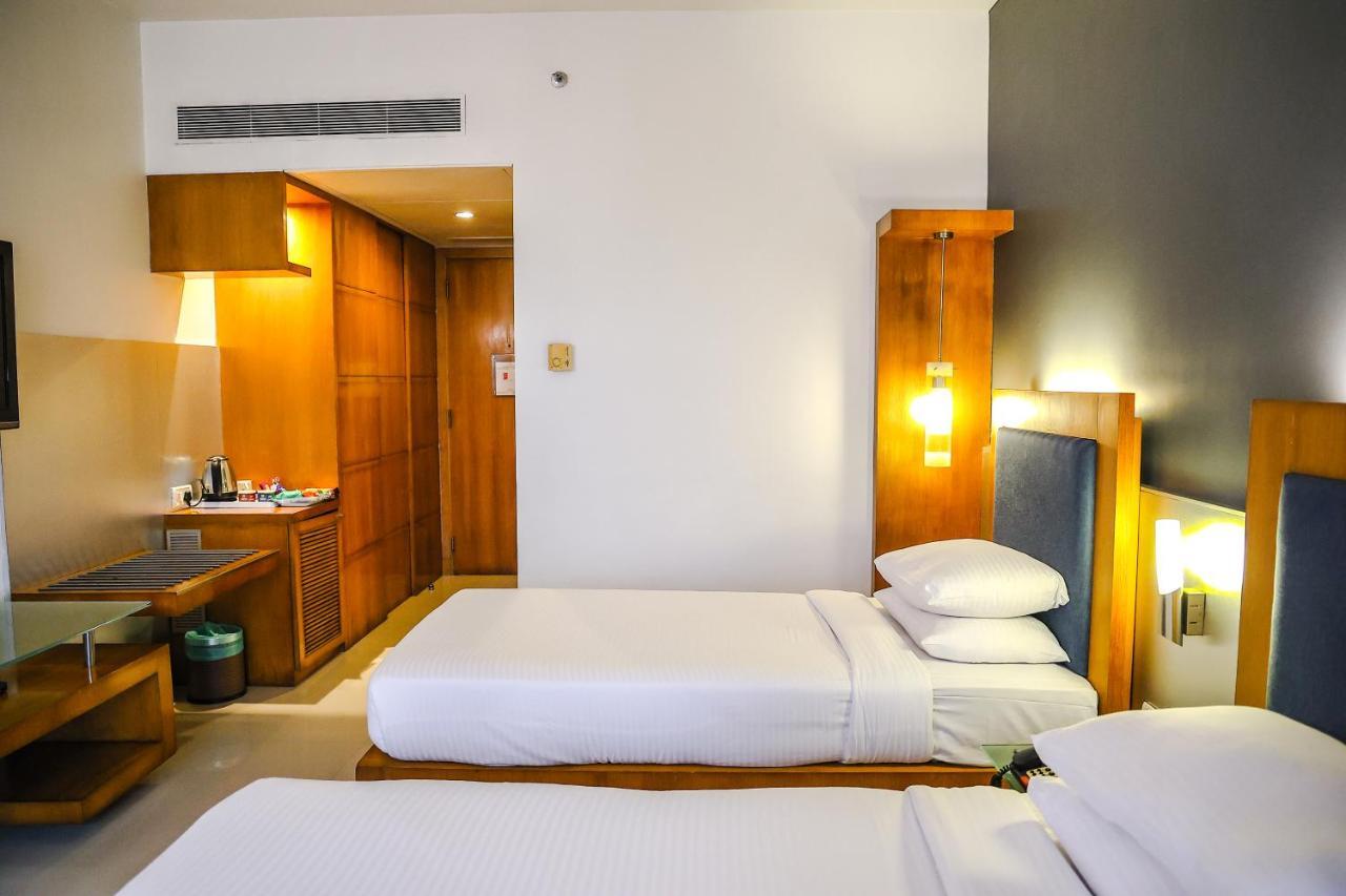 Krishna Palace Hotel Mumbai Ngoại thất bức ảnh