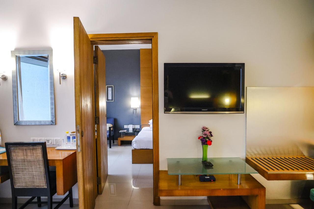 Krishna Palace Hotel Mumbai Ngoại thất bức ảnh