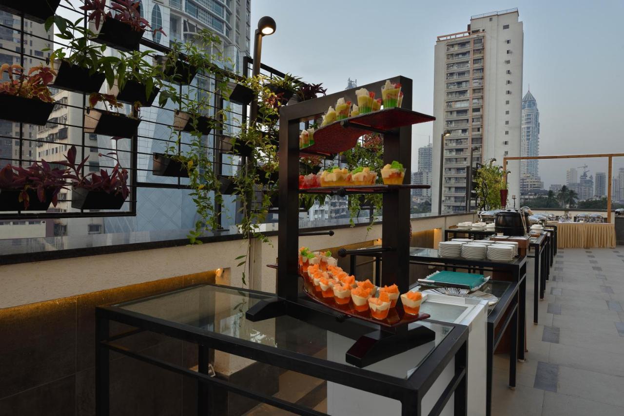 Krishna Palace Hotel Mumbai Ngoại thất bức ảnh