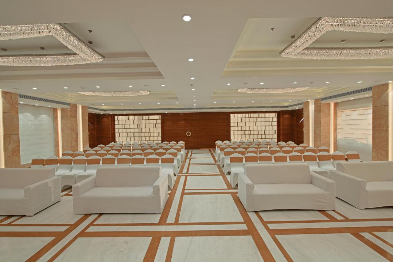 Krishna Palace Hotel Mumbai Ngoại thất bức ảnh