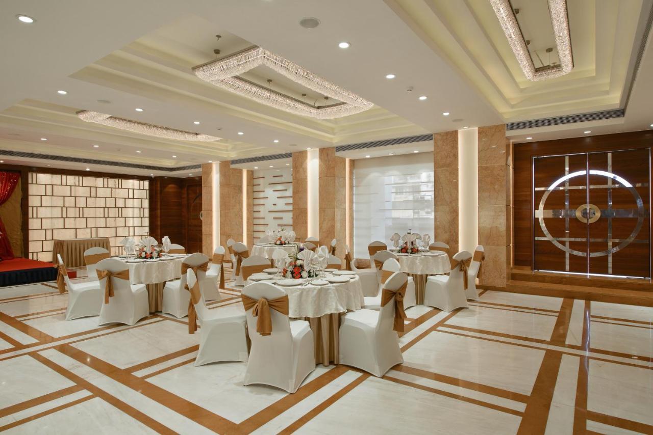 Krishna Palace Hotel Mumbai Ngoại thất bức ảnh