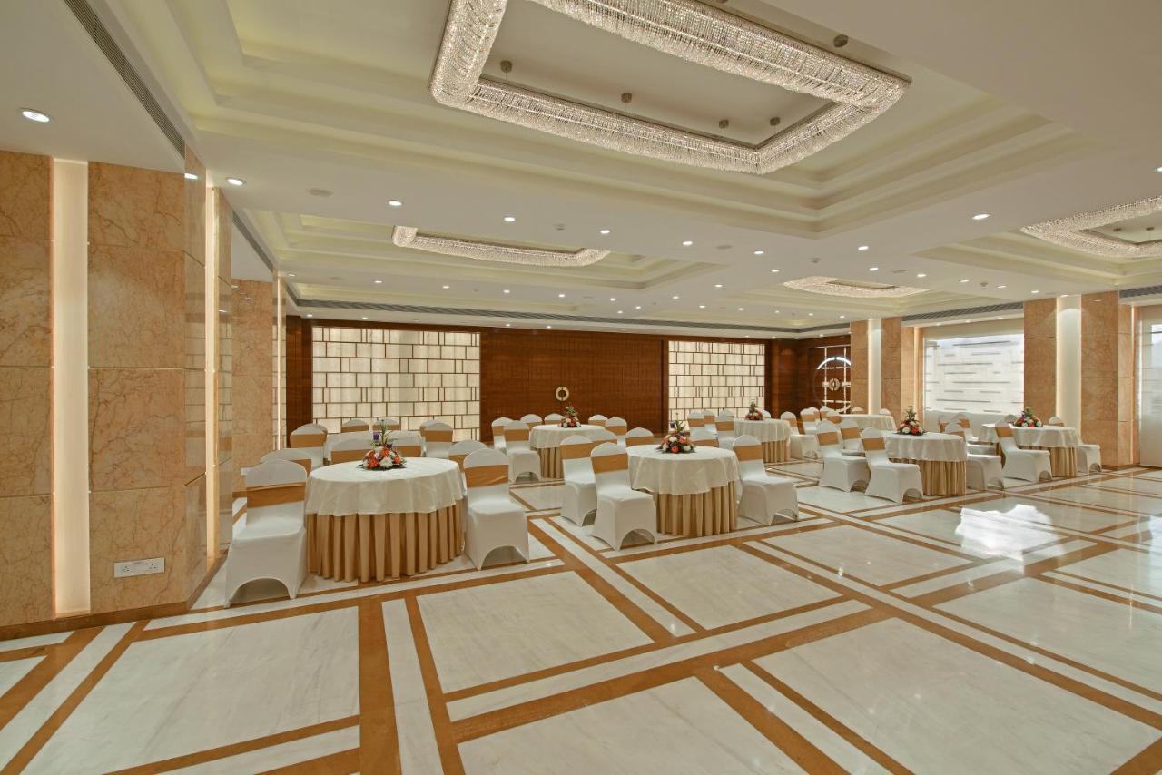 Krishna Palace Hotel Mumbai Ngoại thất bức ảnh