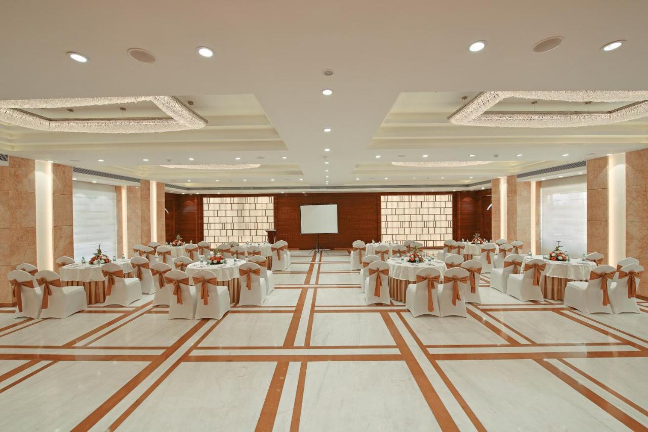 Krishna Palace Hotel Mumbai Ngoại thất bức ảnh