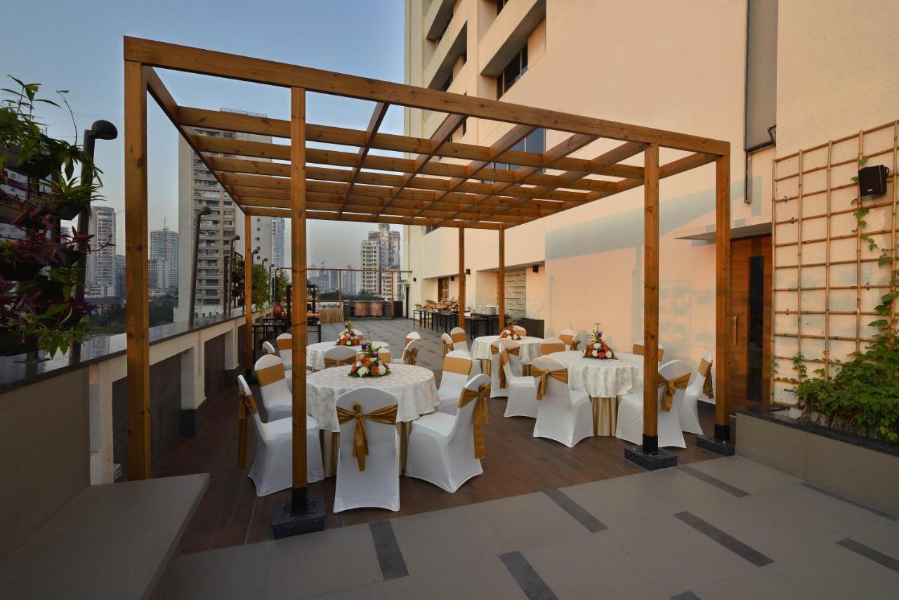 Krishna Palace Hotel Mumbai Ngoại thất bức ảnh