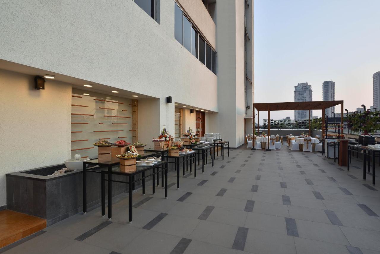 Krishna Palace Hotel Mumbai Ngoại thất bức ảnh
